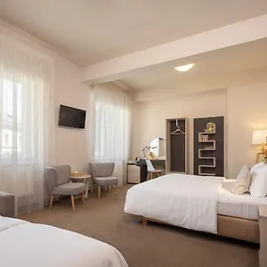 Pytloun Kampa Garden Hotel Prag